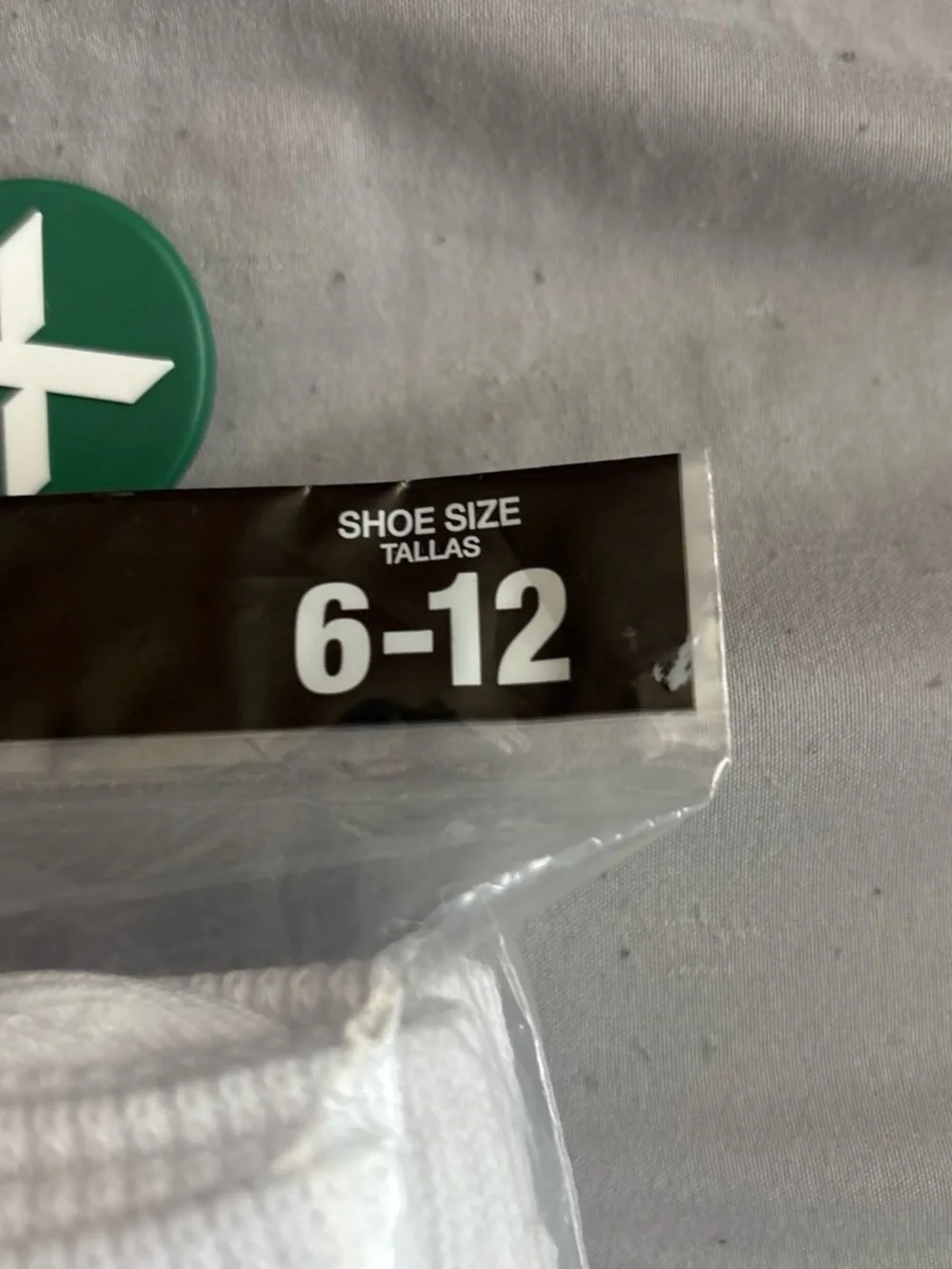 Authentic White Supreme Socks Verified by StockX 4 pairs